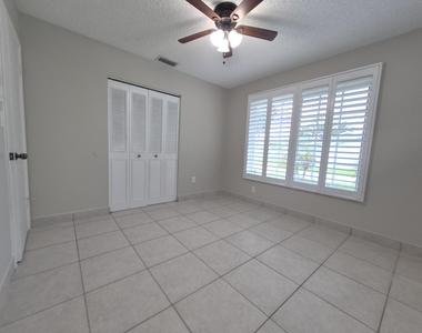 5510 S Lakewood Cir Circle S - Photo Thumbnail 8
