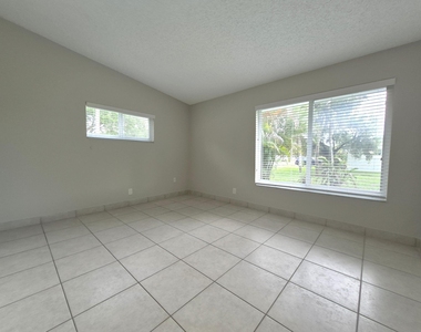 5510 S Lakewood Cir Circle S - Photo Thumbnail 20