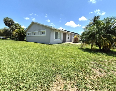 5510 S Lakewood Cir Circle S - Photo Thumbnail 5