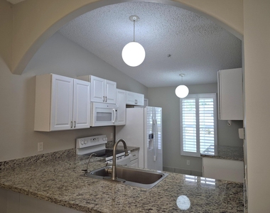 5510 S Lakewood Cir Circle S - Photo Thumbnail 15