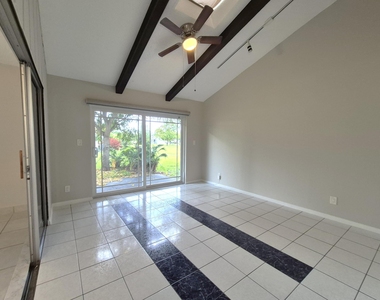 5510 S Lakewood Cir Circle S - Photo Thumbnail 29