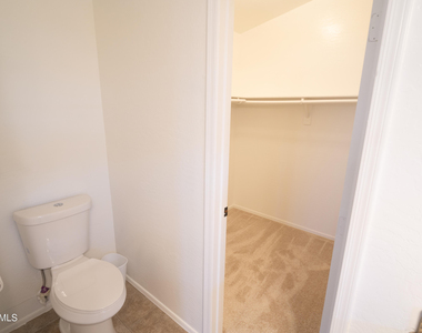 1492 N Saddle Street N - Photo Thumbnail 8