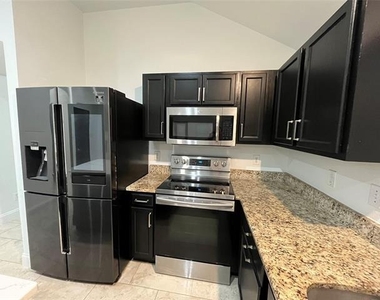 6304 Spring Ranch Drive - Photo Thumbnail 7