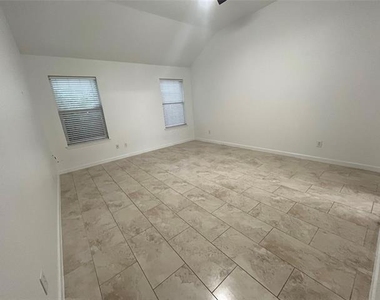 6304 Spring Ranch Drive - Photo Thumbnail 17