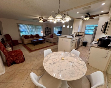 1252 W Club Dr Drive W - Photo Thumbnail 6