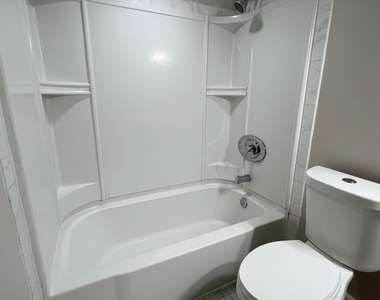 8576 Nw 32nd Street - Photo Thumbnail 11