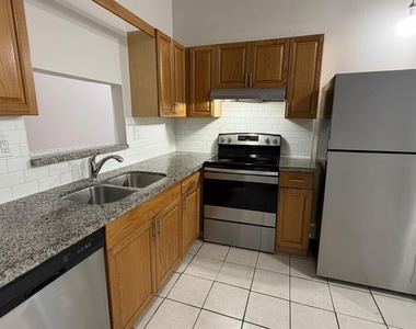 8576 Nw 32nd Street - Photo Thumbnail 2