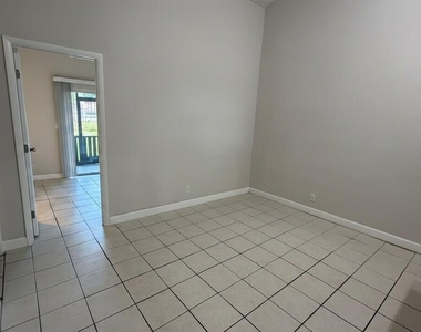 8576 Nw 32nd Street - Photo Thumbnail 5