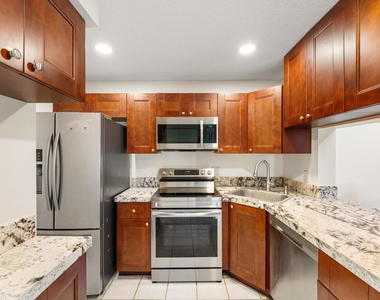 1108 Green Pine Boulevard - Photo Thumbnail 10