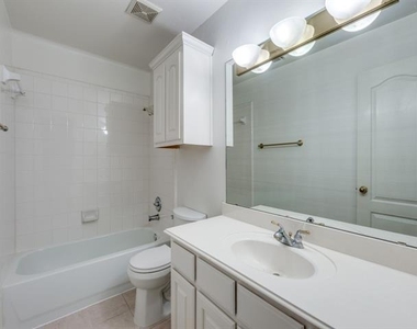 4684 Old Pond Drive - Photo Thumbnail 20