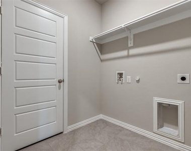 3904 Jasper Lane - Photo Thumbnail 16