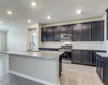 3904 Jasper Lane - Photo Thumbnail 6