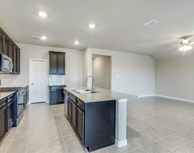 3904 Jasper Lane - Photo Thumbnail 8