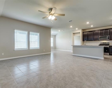 3904 Jasper Lane - Photo Thumbnail 3