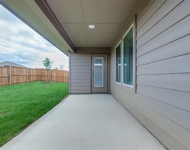 3904 Jasper Lane - Photo Thumbnail 24