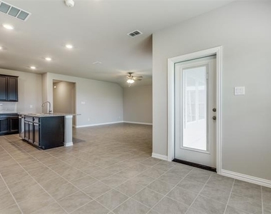 3904 Jasper Lane - Photo Thumbnail 9