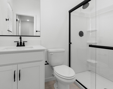 2831 W White Feather Lane - Photo Thumbnail 14