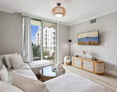 610 Clematis Street - Photo Thumbnail 6