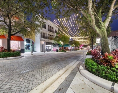 610 Clematis Street - Photo Thumbnail 25