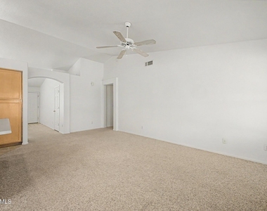 1407 W Bluefield Avenue - Photo Thumbnail 6