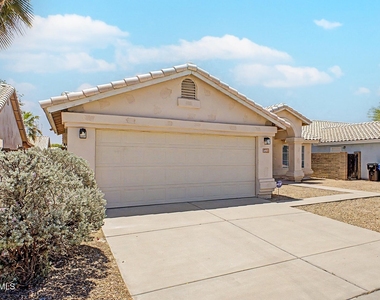 1407 W Bluefield Avenue - Photo Thumbnail 29