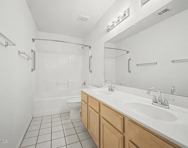 1407 W Bluefield Avenue - Photo Thumbnail 18