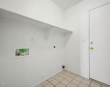 1407 W Bluefield Avenue - Photo Thumbnail 23