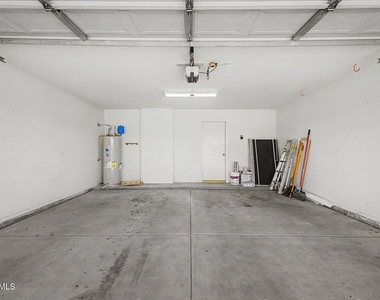 1407 W Bluefield Avenue - Photo Thumbnail 27