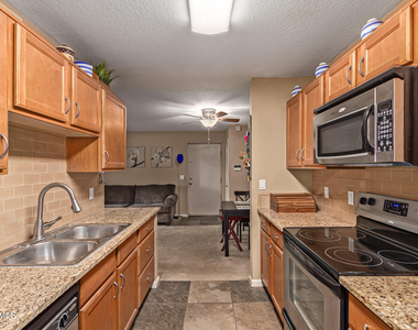 200 E Southern Avenue - Photo Thumbnail 7