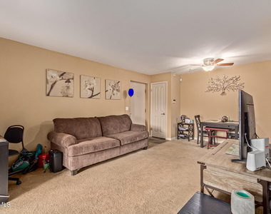 200 E Southern Avenue - Photo Thumbnail 3