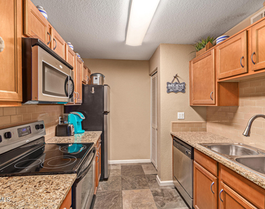 200 E Southern Avenue - Photo Thumbnail 6