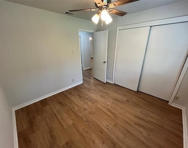 2314 Blyth Drive - Photo Thumbnail 18