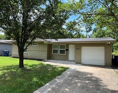 2314 Blyth Drive - Photo Thumbnail 1