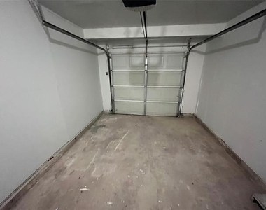 2314 Blyth Drive - Photo Thumbnail 21