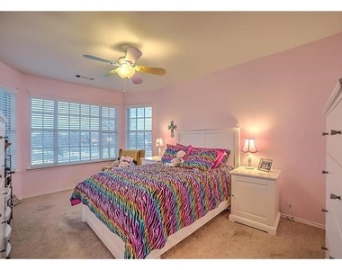 8801 Sierra Trail - Photo Thumbnail 17