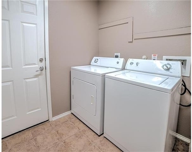 8801 Sierra Trail - Photo Thumbnail 9