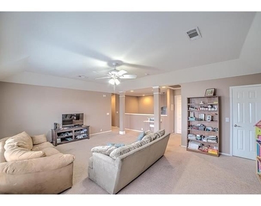 8801 Sierra Trail - Photo Thumbnail 19