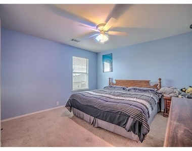 8801 Sierra Trail - Photo Thumbnail 16