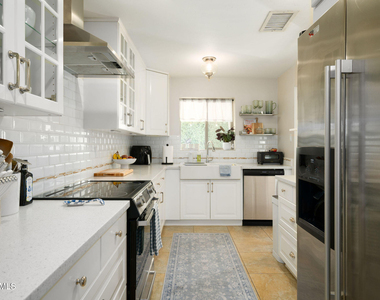 4813 E Fairmount Avenue - Photo Thumbnail 23