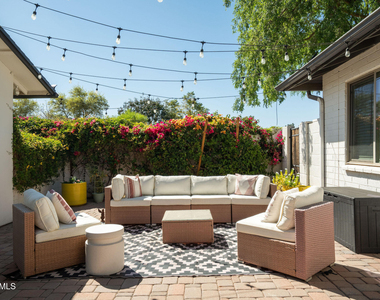 4813 E Fairmount Avenue - Photo Thumbnail 10