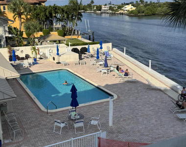 650 Snug Harbor Drive - Photo Thumbnail 32