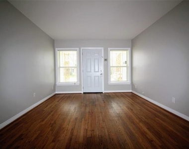 10415 Losa Drive - Photo Thumbnail 4