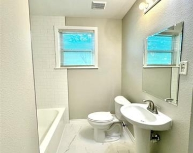 10415 Losa Drive - Photo Thumbnail 9