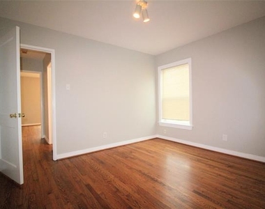 10415 Losa Drive - Photo Thumbnail 21
