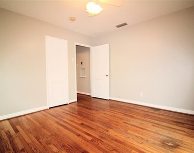 10415 Losa Drive - Photo Thumbnail 26