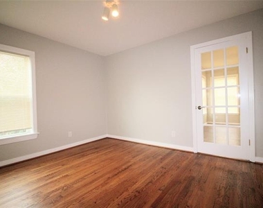 10415 Losa Drive - Photo Thumbnail 23