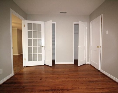 10415 Losa Drive - Photo Thumbnail 22