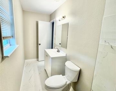 10415 Losa Drive - Photo Thumbnail 19