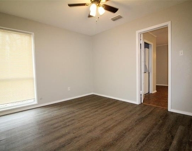 10415 Losa Drive - Photo Thumbnail 20
