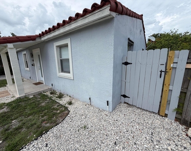 1508 Nw 1st Avenue - Photo Thumbnail 1